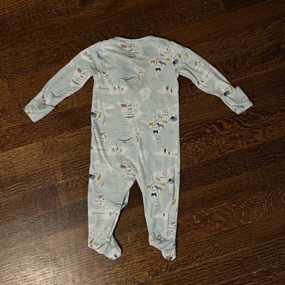 Magnetic Me Modal 0-3 Map Footie Pajama EUC! - Picture 4 of 4